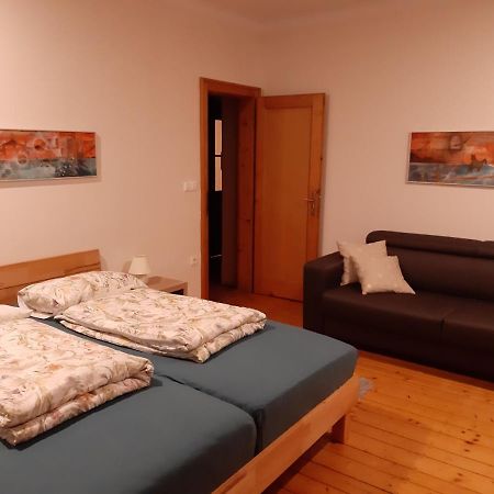 Triglav Apartment House Kranj Ngoại thất bức ảnh