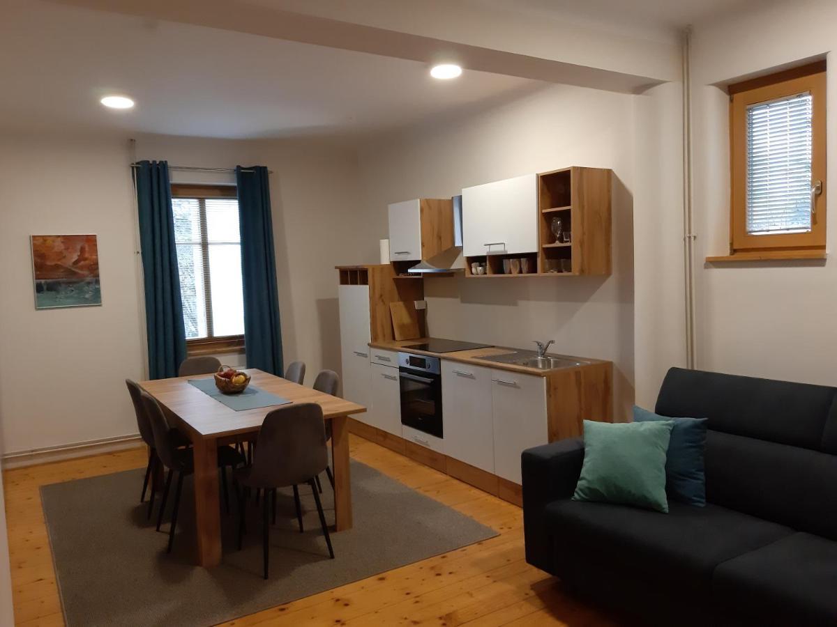 Triglav Apartment House Kranj Ngoại thất bức ảnh