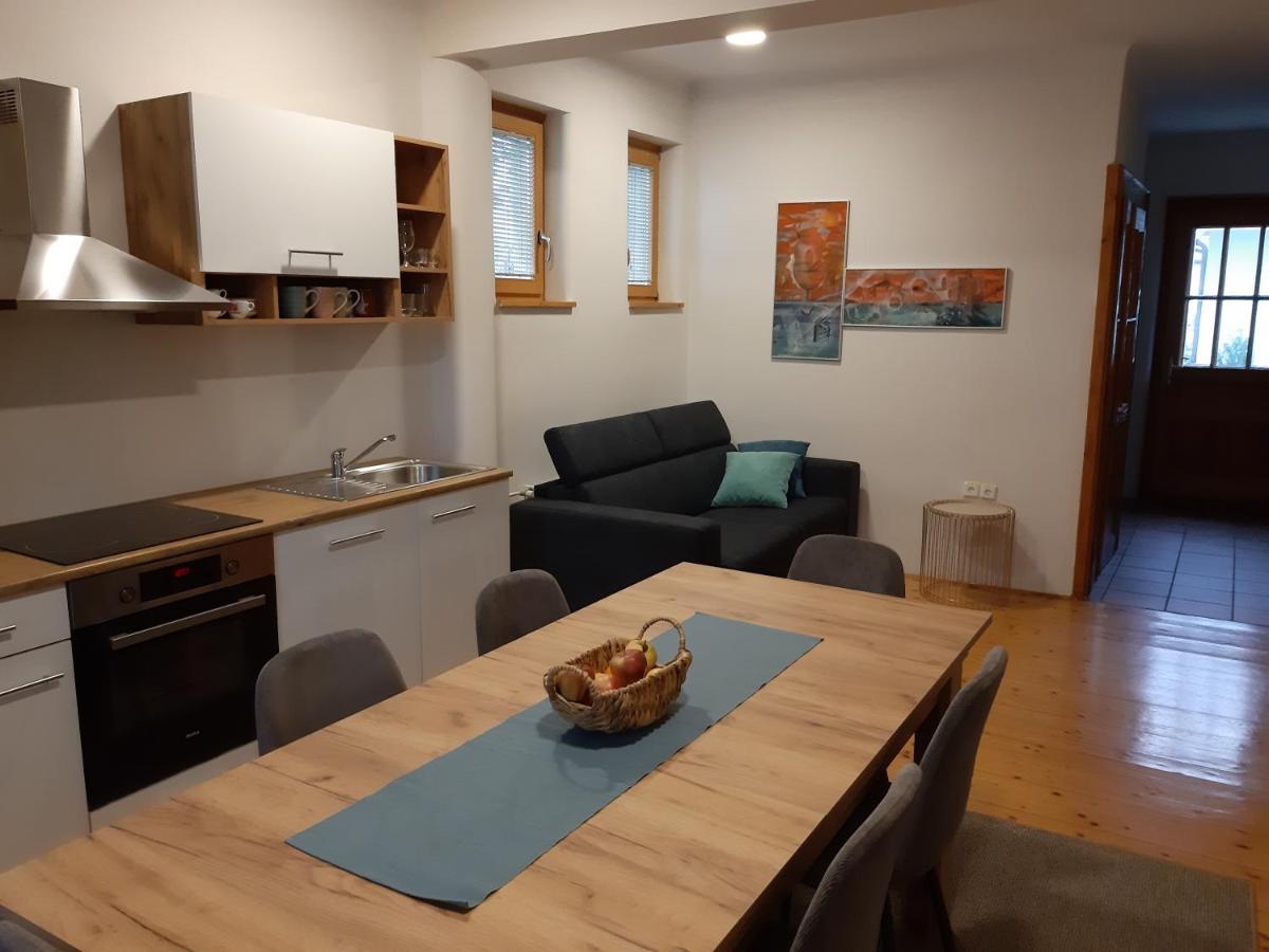 Triglav Apartment House Kranj Ngoại thất bức ảnh