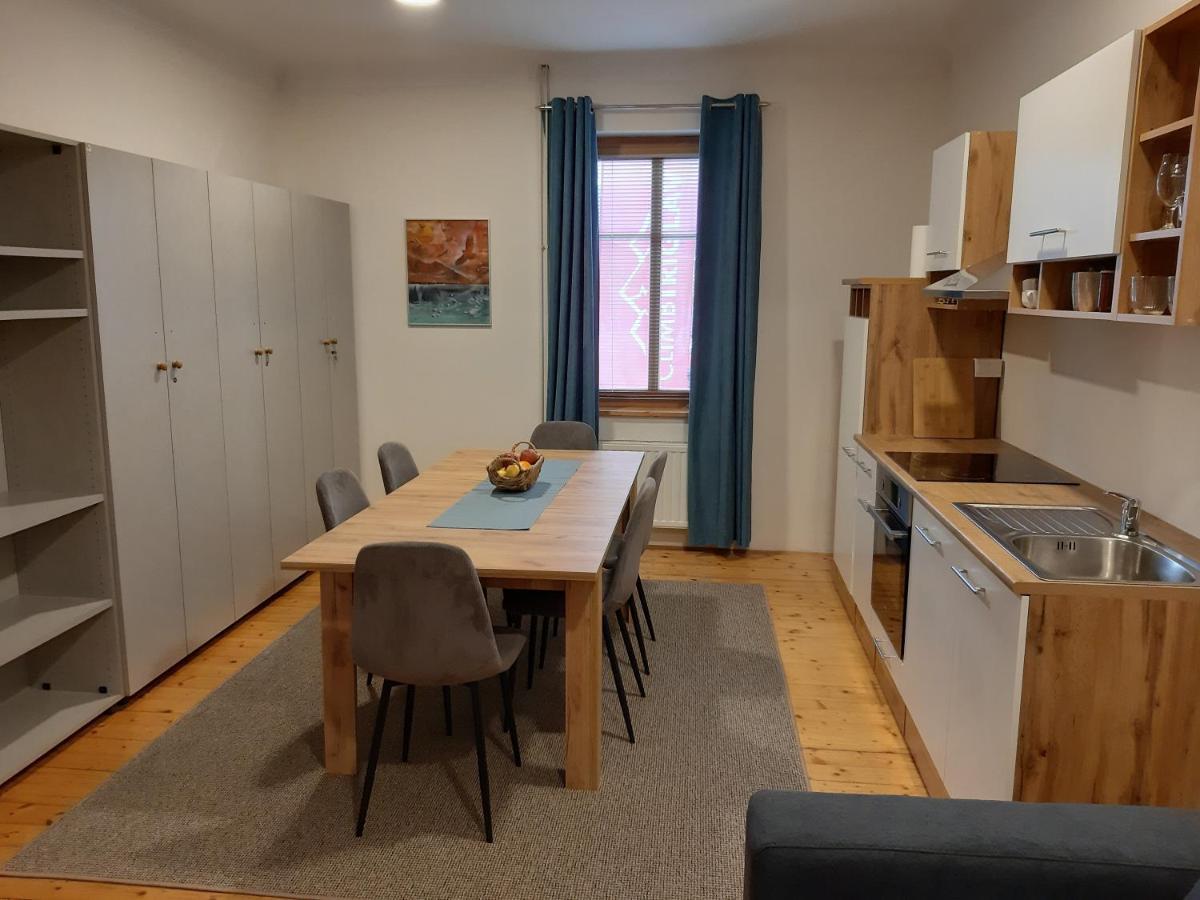 Triglav Apartment House Kranj Ngoại thất bức ảnh